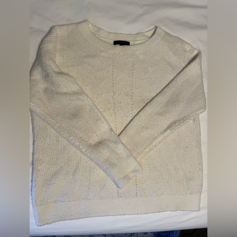 White Banana Republic Sweater